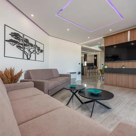 Villa Niksun With Heated Pool Bibinje