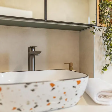Niksun With Heated Pool Villa