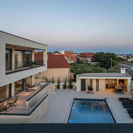 Niksun With Heated Pool * Bibinje